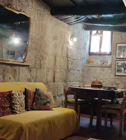 La Chascona Di Casa Di Tufo Nel Borgo Apartment *