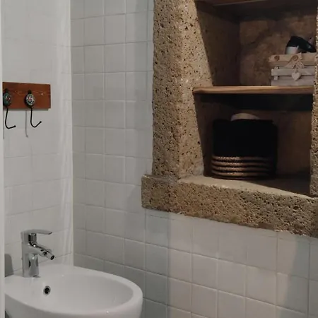 La Chascona Di Casa Di Tufo Nel Borgo * Farnese