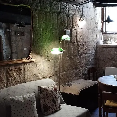 La Chascona Di Casa Di Tufo Nel Borgo * Farnese